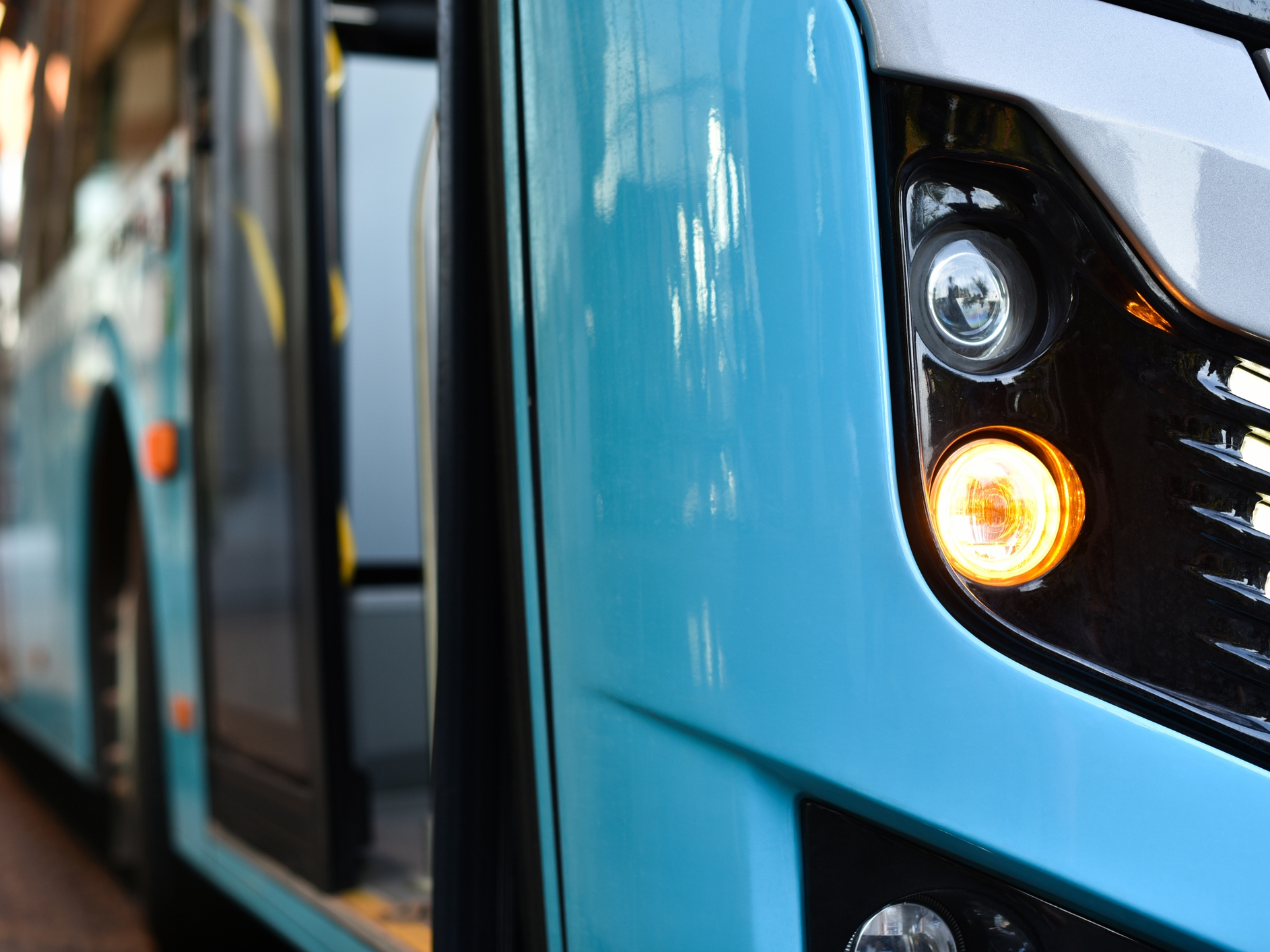 Como chegar até Dario AutoPeças em Parnaíba de Ônibus?